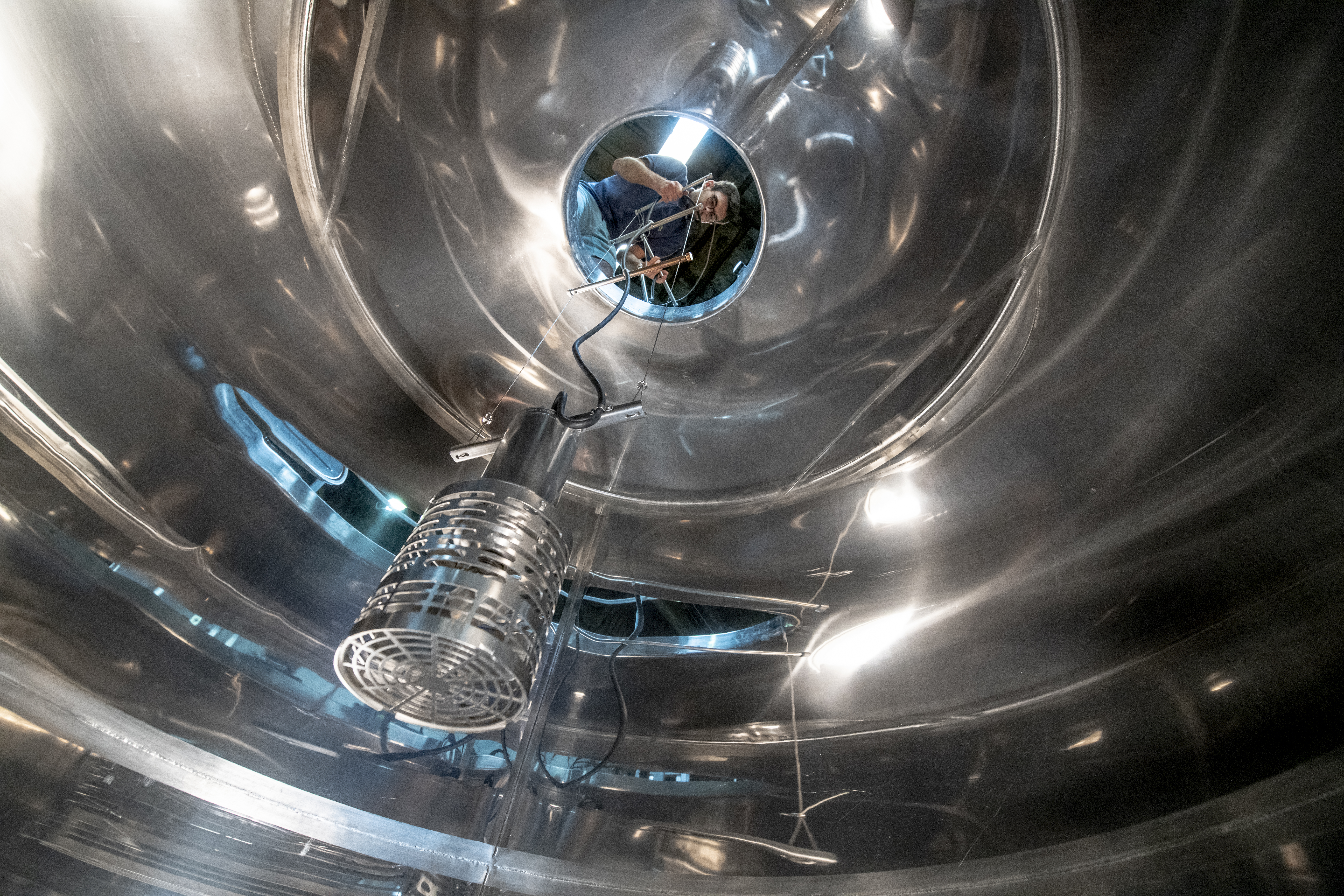 Batonneur XS dans une cuve